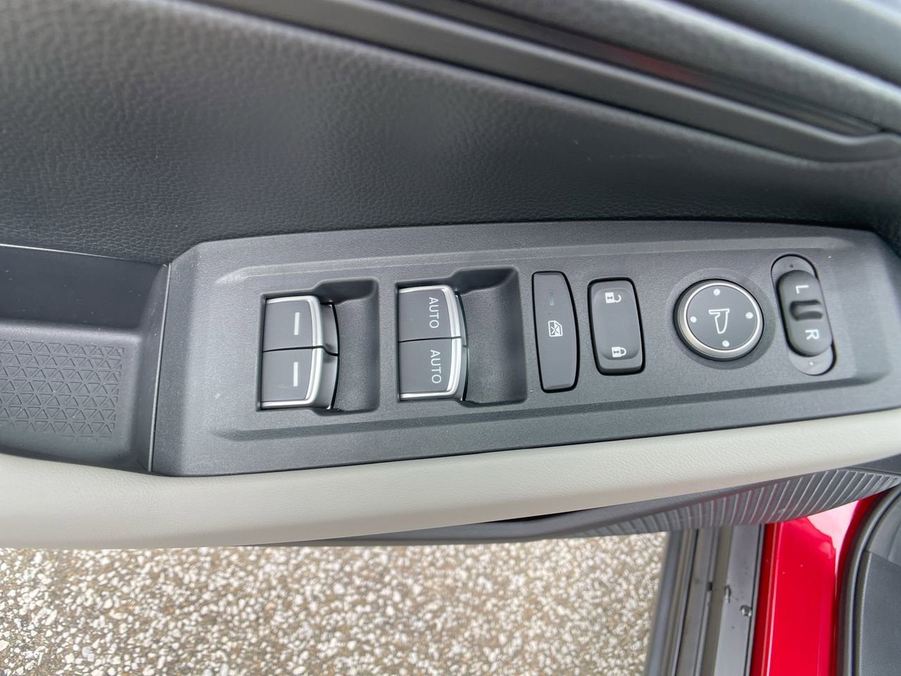 2025 Honda Accord LX - Photo 12