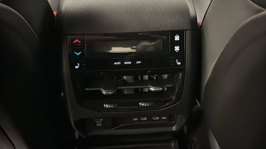 New 2026 Steel Blue Exterior Paint Jeep Limited image 13