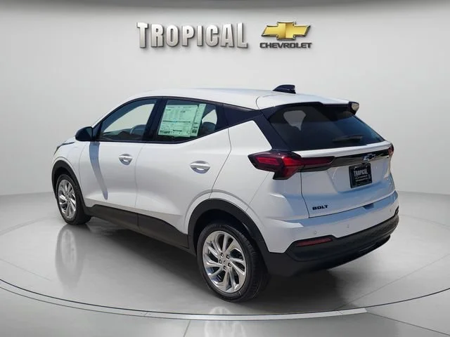 New 2027 Summit White Chevrolet LT image 2
