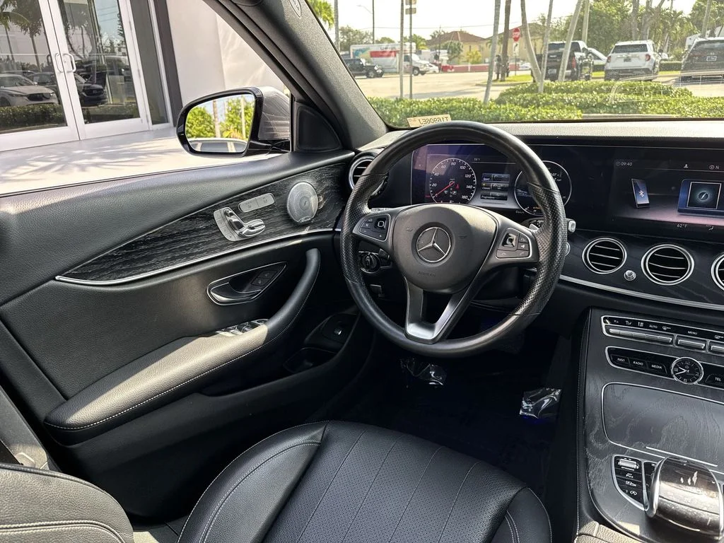 Used 2018 Selenite Gray Metallic Mercedes-Benz E 300 4MATIC® image 21