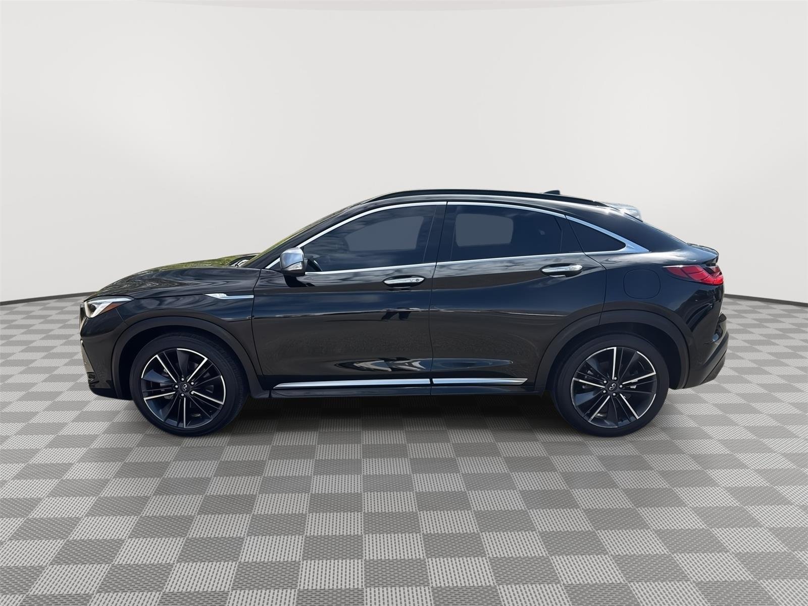 Used 2025 Black Obsidian INFINITI ESSENTIAL image 9