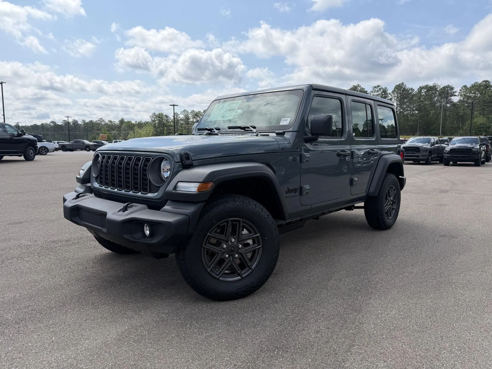 2026 Jeep Wrangler Sport's photo