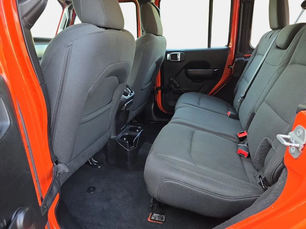 Certified Used 2019 Metallic Jeep Unlimited Sport image 11