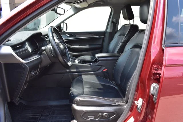 Used 2021 Red Jeep Limited image 12
