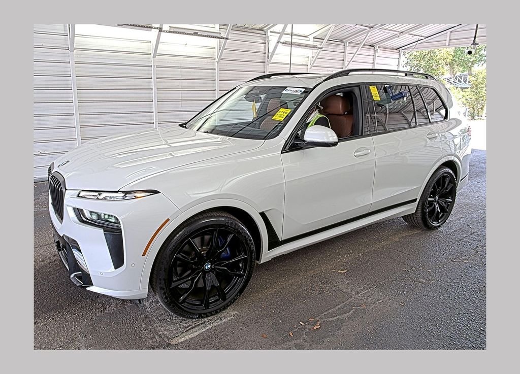 2024 BMW X7 xDrive40i's photo