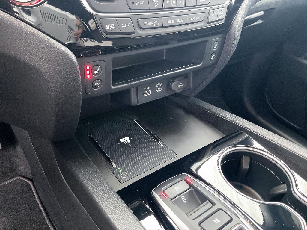 Used 2024  Honda Black Edition image 26