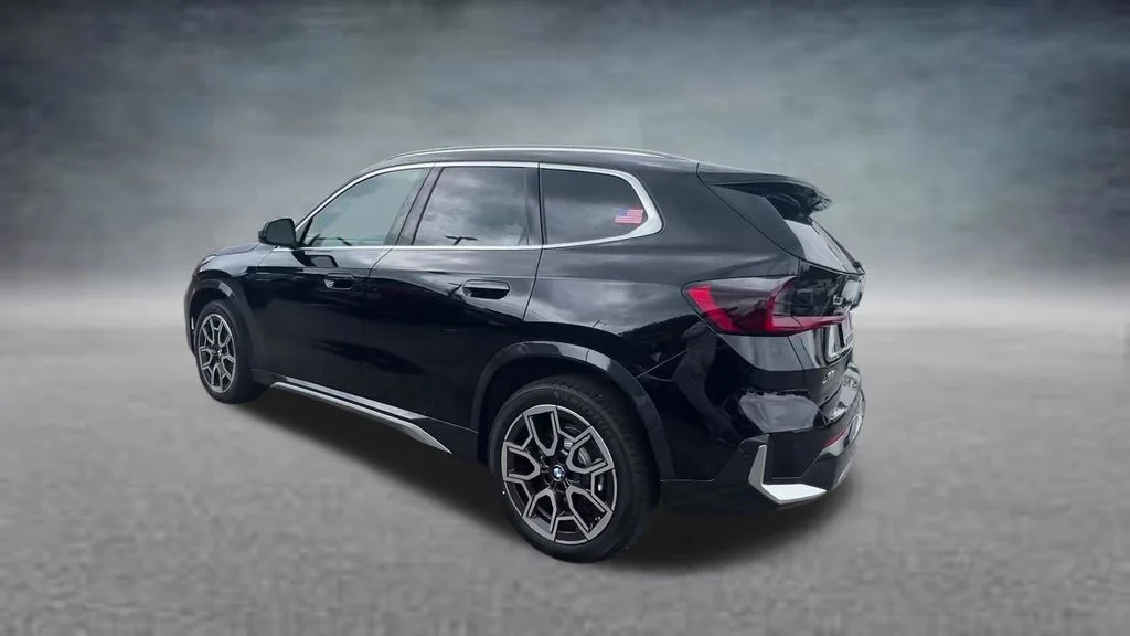 New 2026 Black BMW xDrive28i image 10