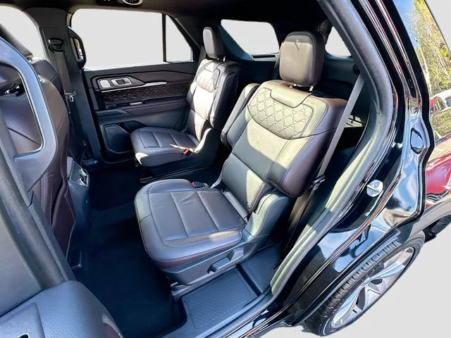 2025 Ford Explorer Platinum - Photo 26