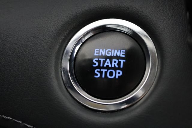 2022 Toyota Highlander XLE - Photo 16