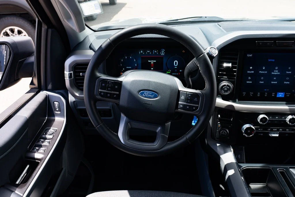 Used 2024 Gray Ford XLT image 11