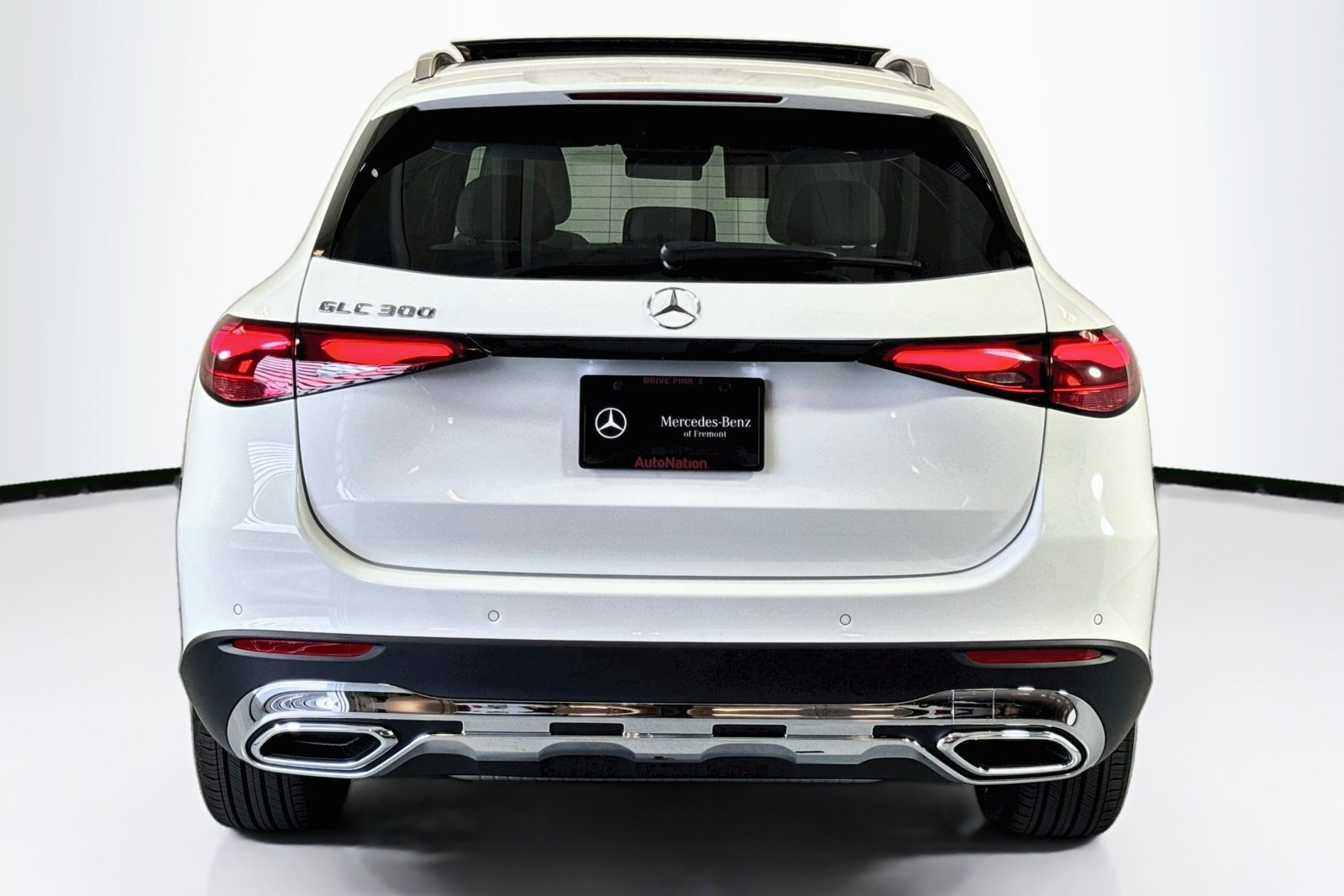 New 2026 Polar White Mercedes-Benz GLC 300 image 6