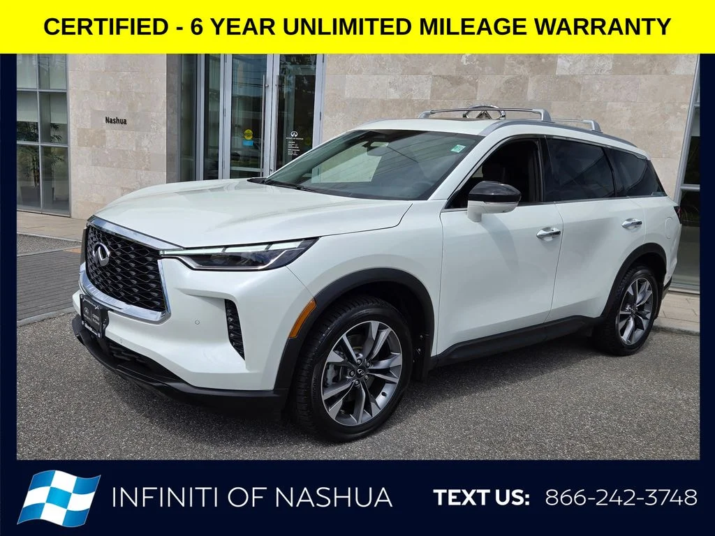 Certified Used 2023 White INFINITI LUXE image 2