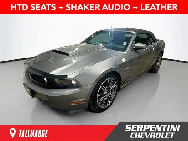 2010 Ford Mustang GT Premium's photo