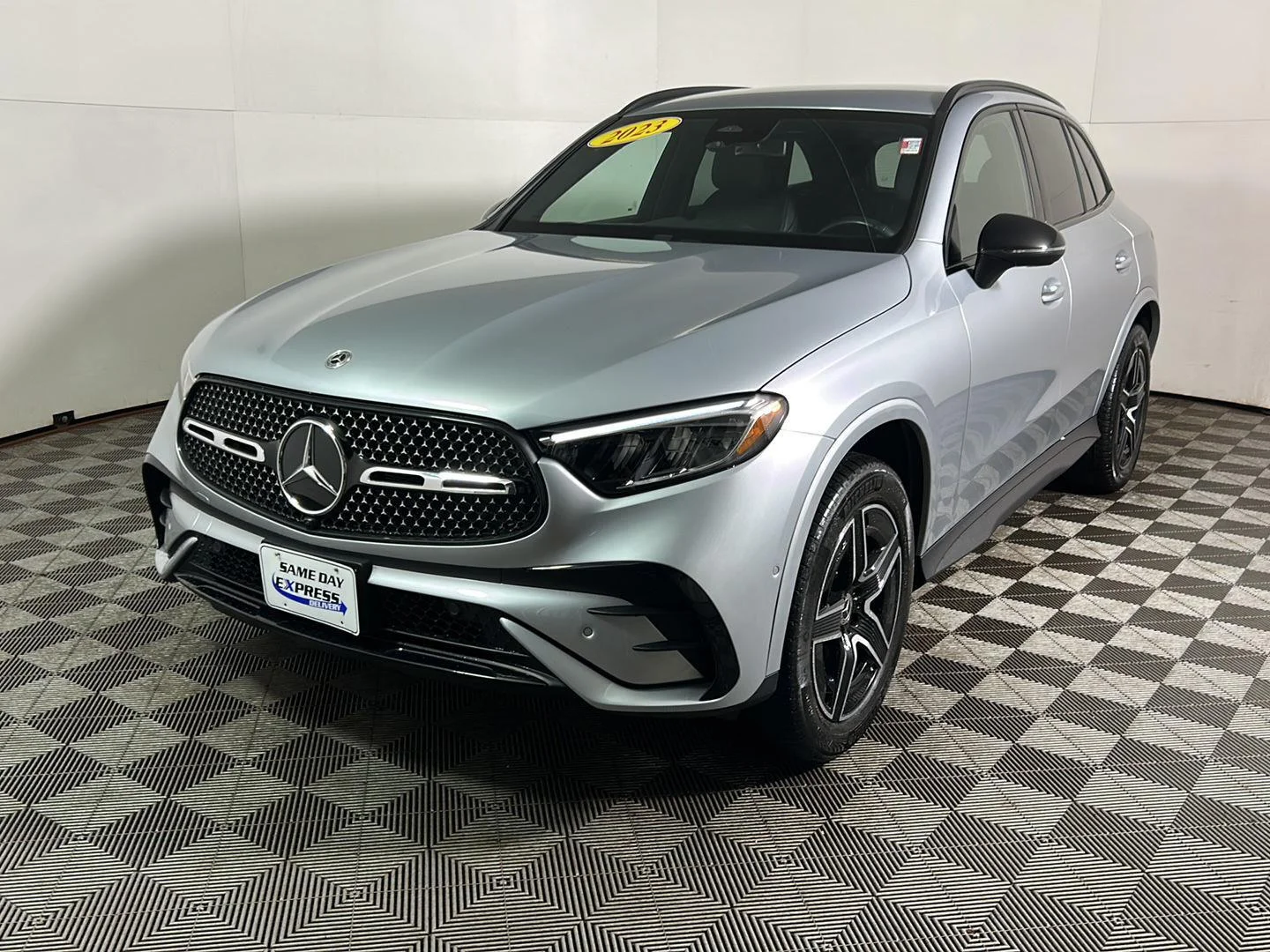 Used 2023 Cirrus Silver Metallic Mercedes-Benz GLC 300 image 12