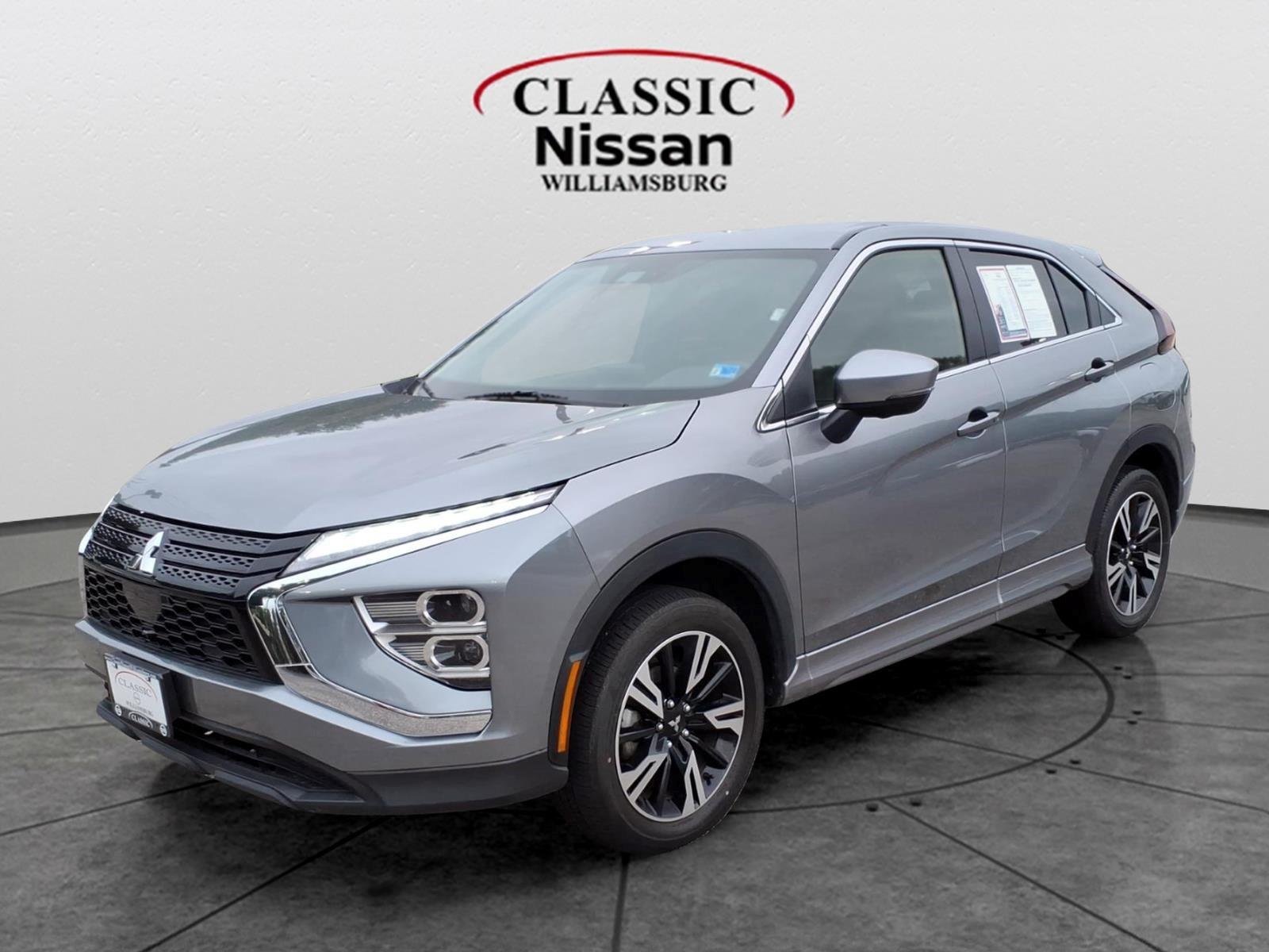Used 2024  MITSUBISHI  image 1
