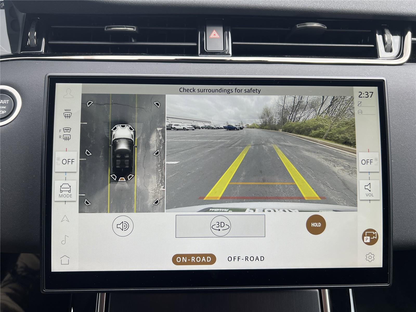 New 2026 Eiger Grey Land Rover Dynamic SE image 20