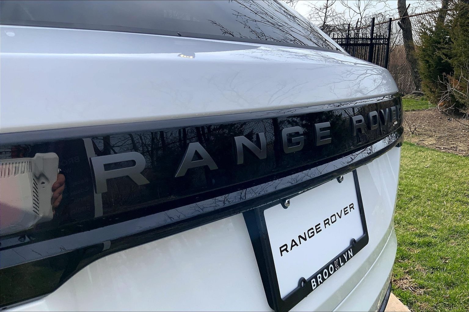 Certified Used 2026 Fuji White Land Rover Dynamic SE image 31