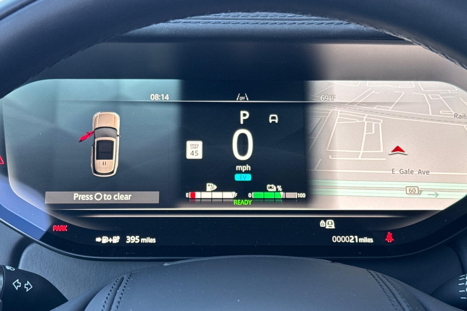 New 2026 Fuji White Land Rover SE image 30