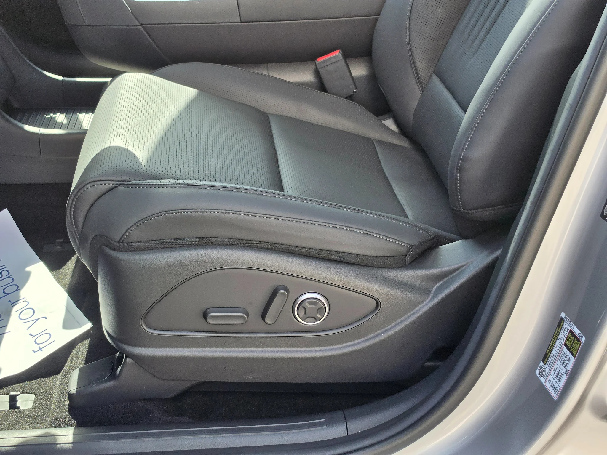 New 2027 Shimmering Silver Hyundai SEL Premium 7P image 18