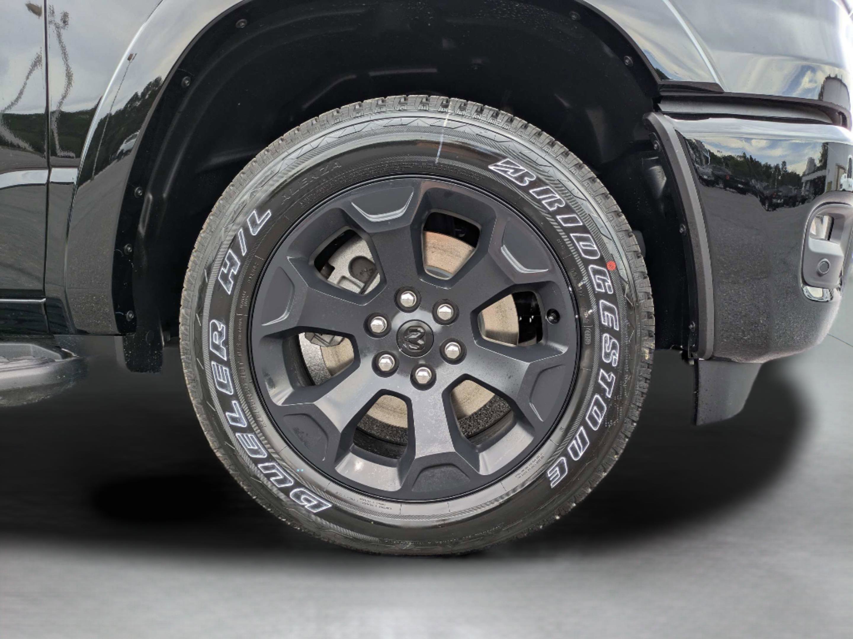 New 2026 Diamond Black Crystal Pearlcoat Ram Big Horn image 12