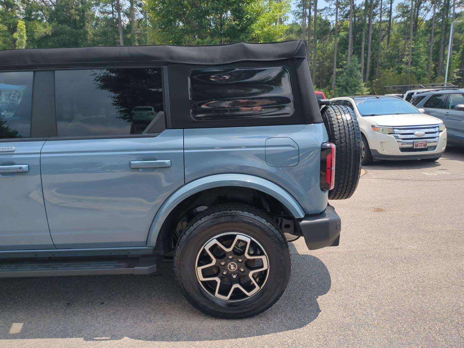 Used 2023 Azure Gray Metallic Tri-Coat Ford Outer Banks image 11