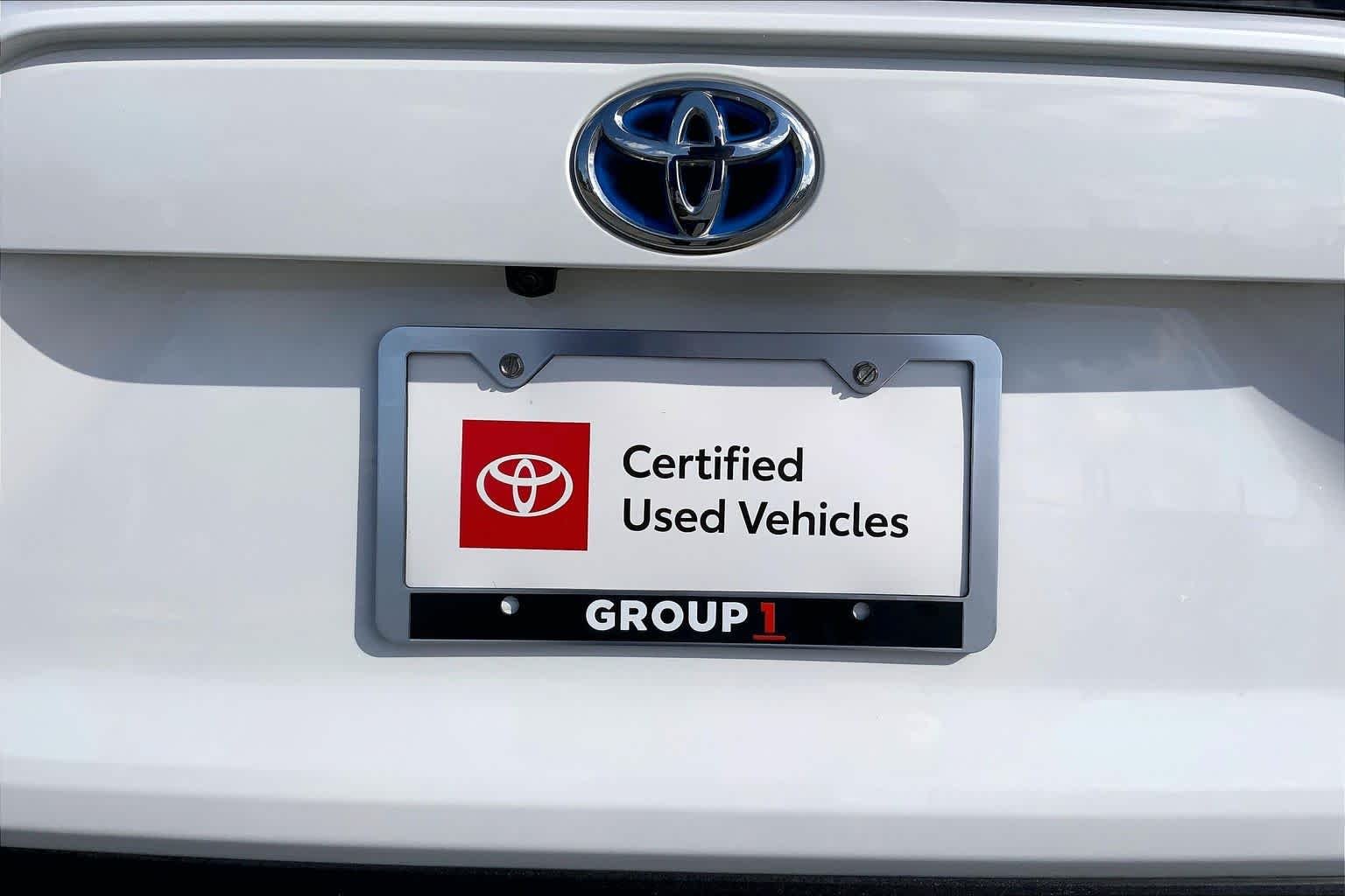 Used 2024 Ice Cap Toyota Hybrid XLE image 10