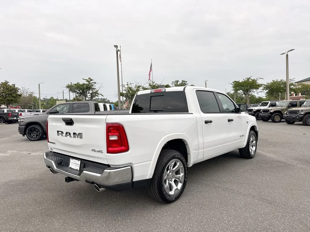 New 2026 Bright White Clear-Coat Exterior Paint RAM Big Horn/Lone Star image 3
