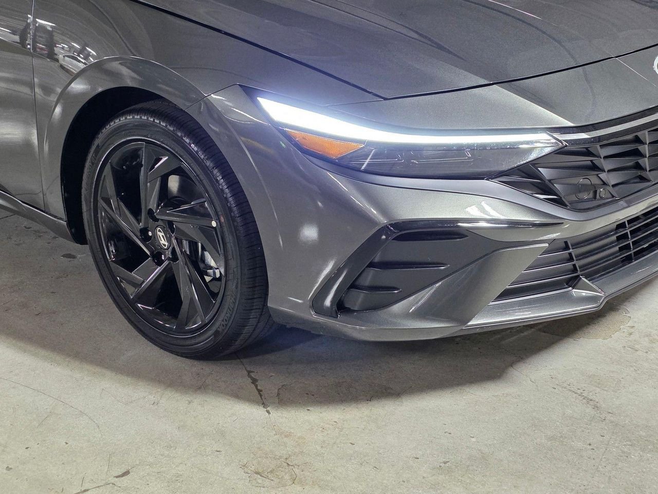 New 2026 Amazon Gray Hyundai SEL Sport image 10