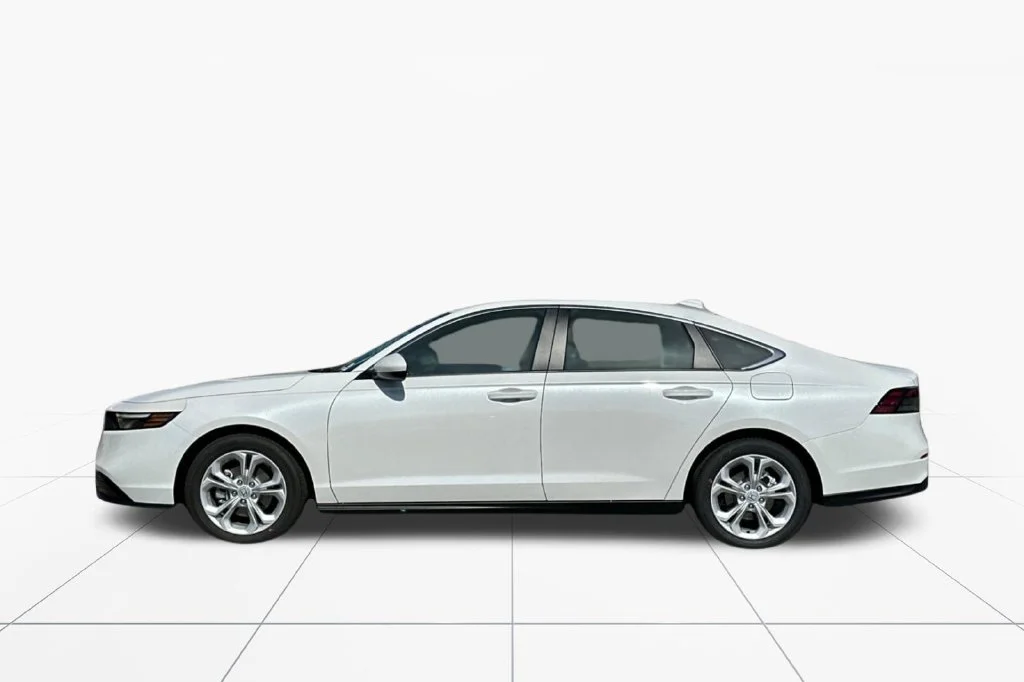New 2026 Platinum White Pearl Honda LX image 7