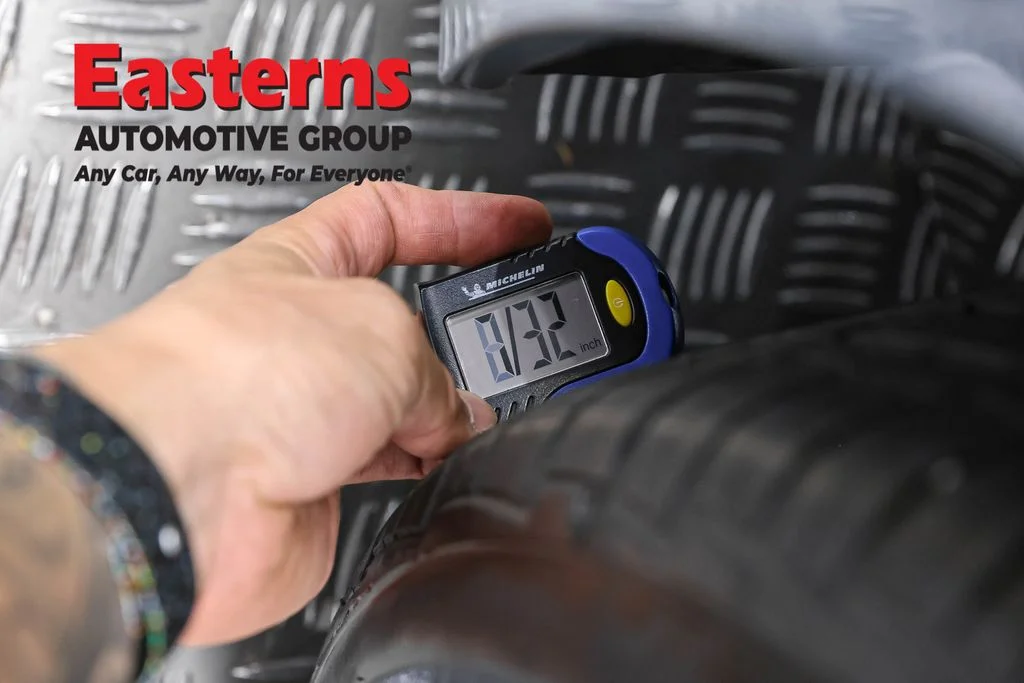 Used 2024 Gray Nissan SV image 27