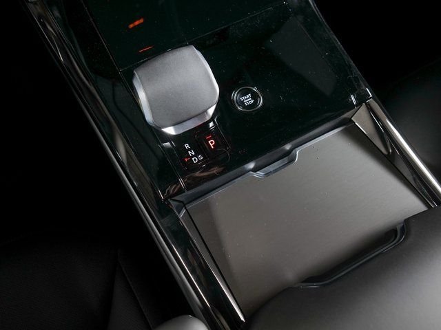 New 2026 Carpathian Grey Land Rover SE image 13