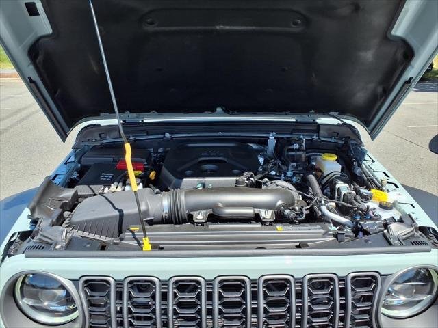 New 2026 Earl Clearcoat Jeep Sport S image 30
