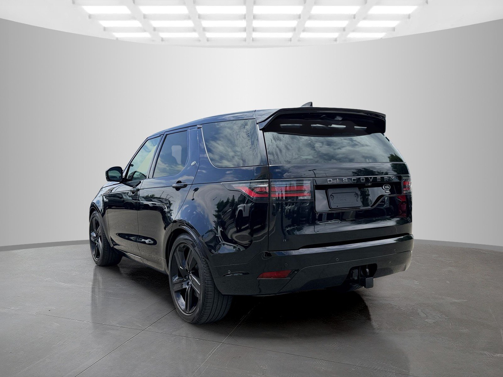 Used 2022 Black Land Rover HSE R-Dynamic image 7