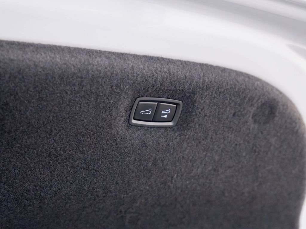 2023 Porsche Taycan GTS - Photo 33