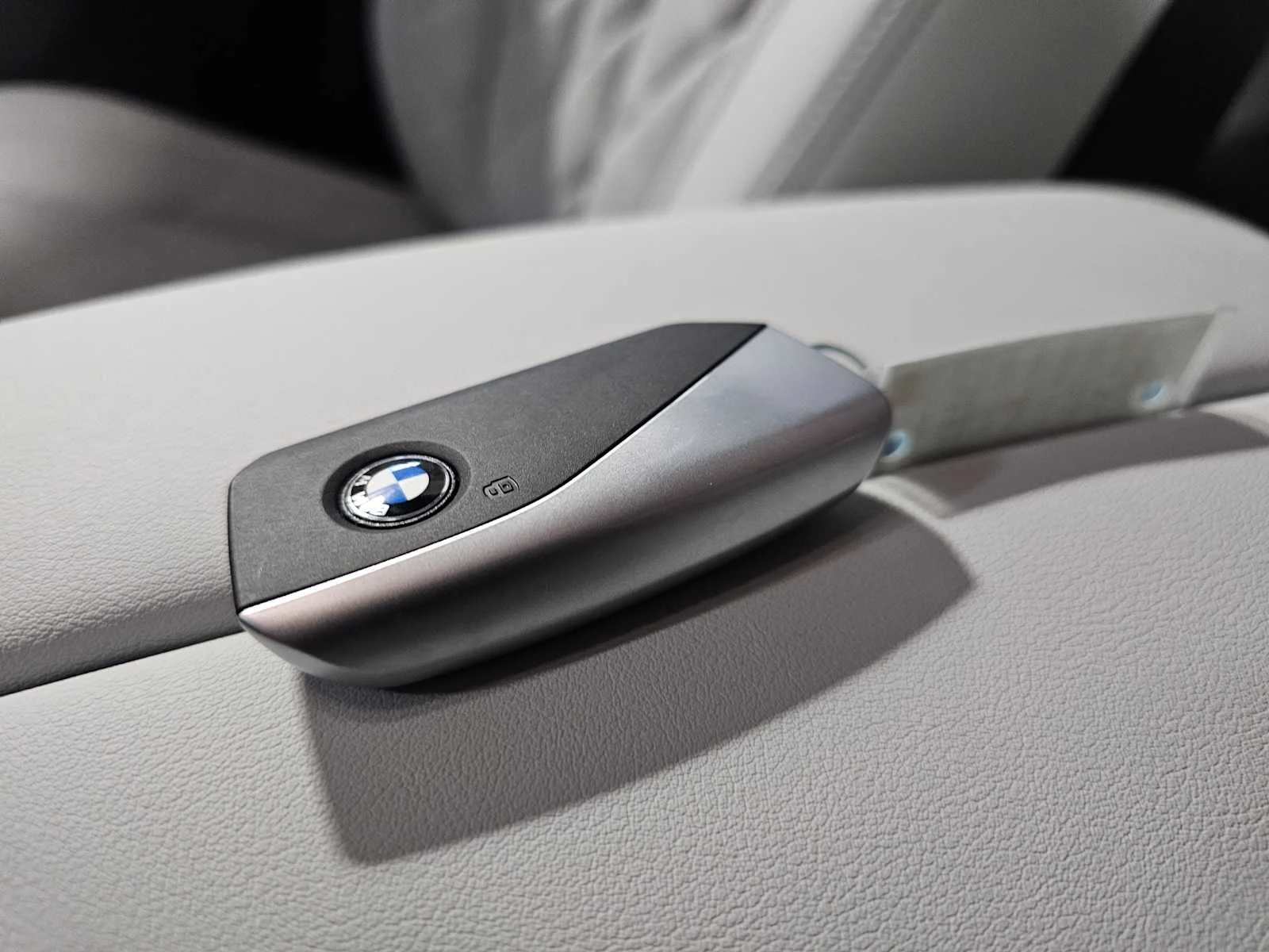 New 2026 Black Sapphire Metallic BMW xDrive50e image 46
