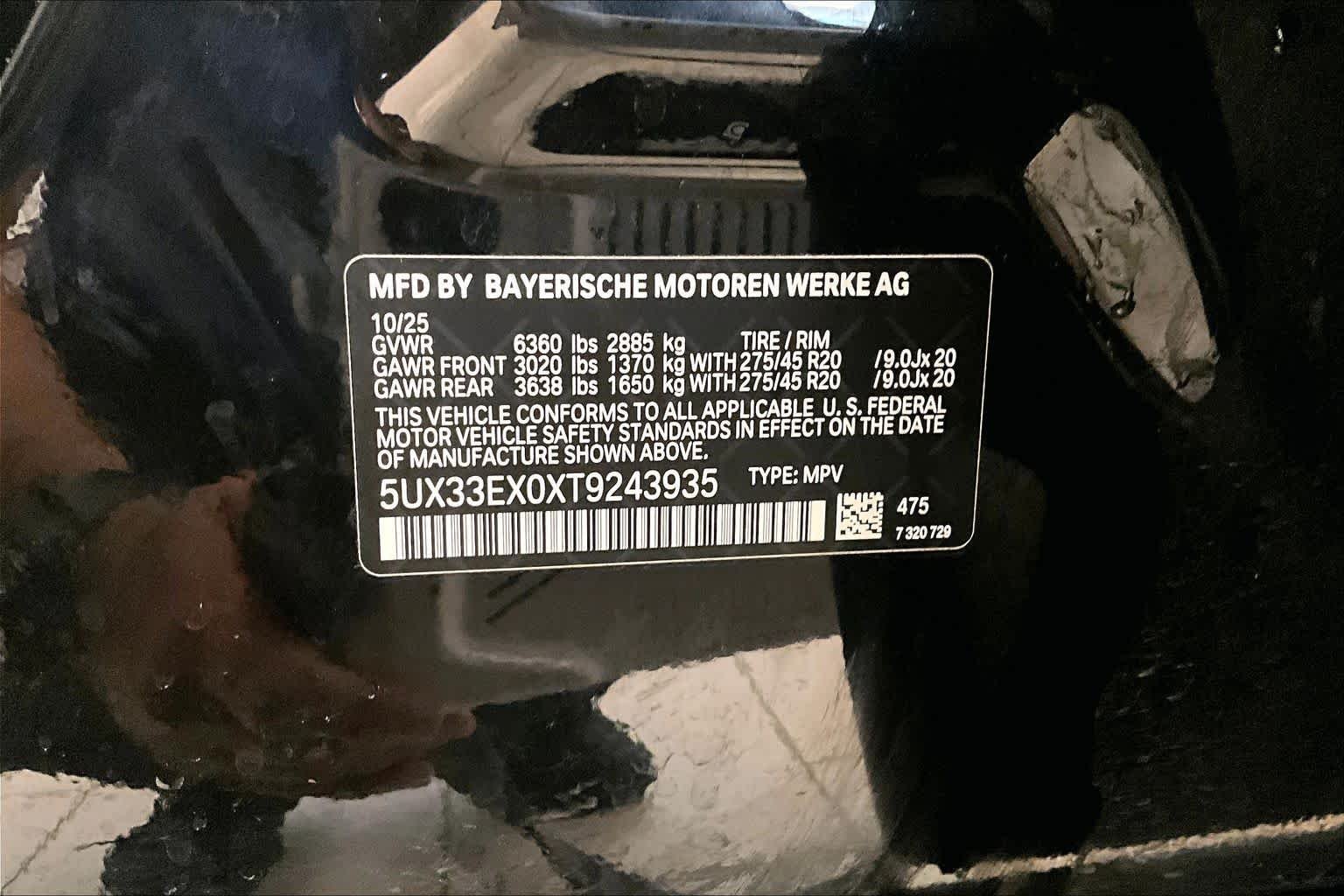 Used 2026 Black Sapphire Metallic BMW xDrive40i image 32
