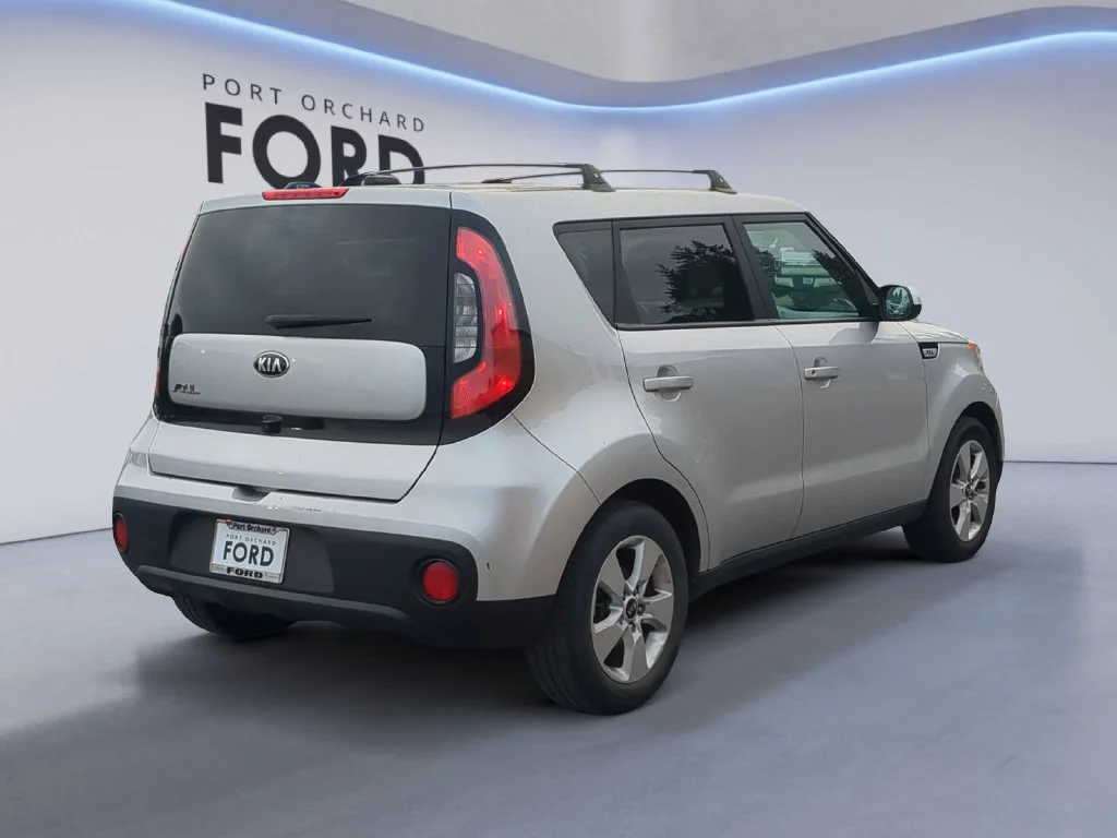 Used 2019 Silver Kia Base image 7