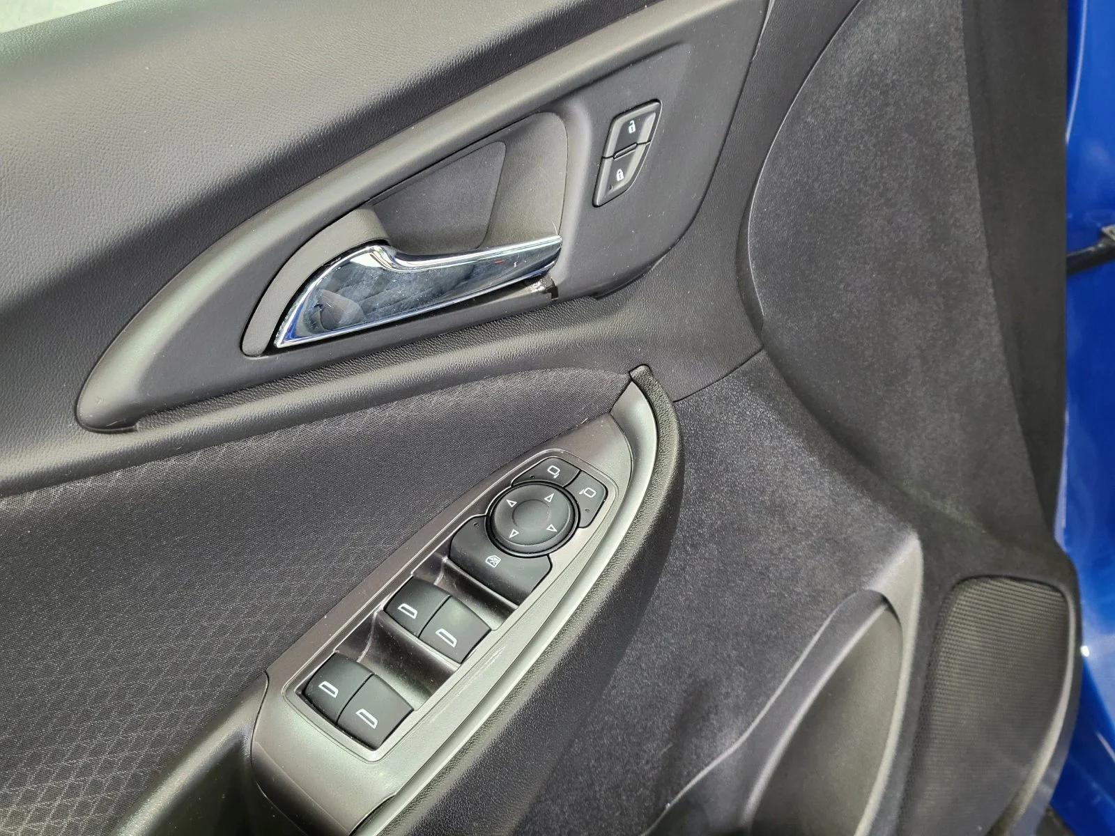 Used 2023 Blue Chevrolet LS image 7