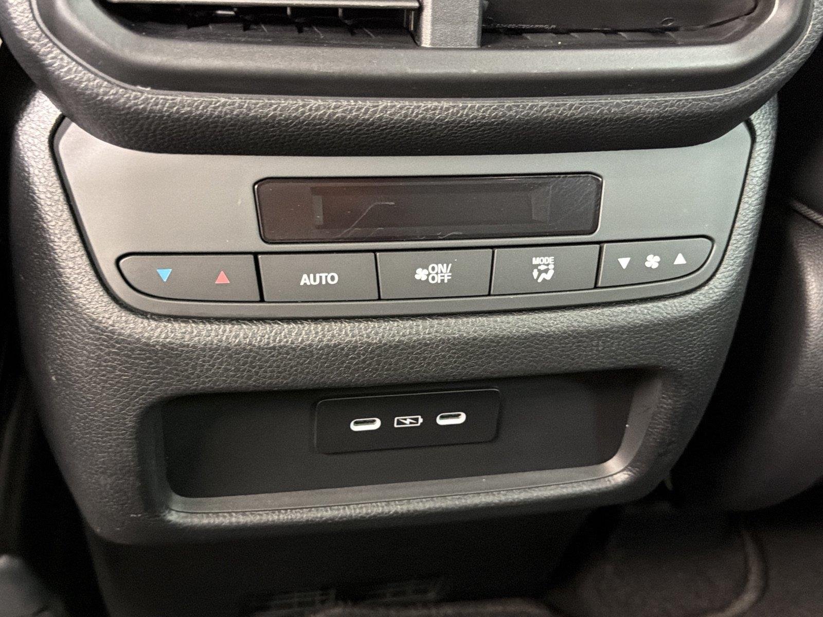 2025 Honda Pilot EX-L - Photo 21