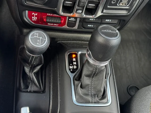 Certified Used 2025  Jeep Willys image 38