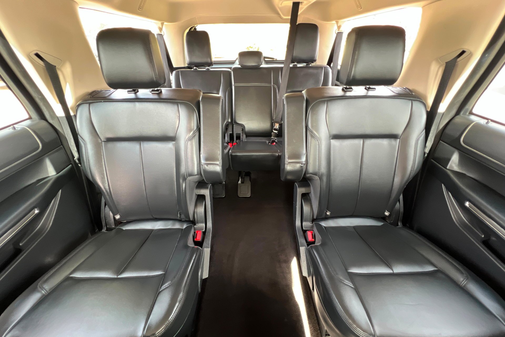 Used 2022 Silver Ford XLT image 27