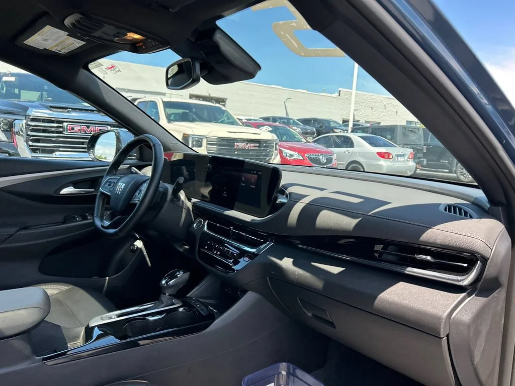 2025 Buick Envista Avenir - Photo 38