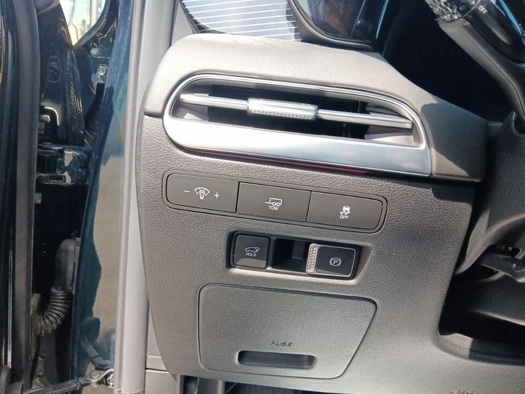 Used 2024 Robust Emerald Hyundai Calligraphy image 14