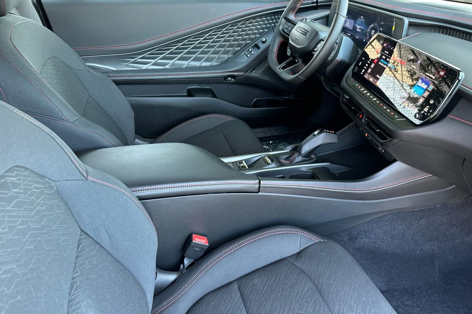 New 2026 Diamond Black Crystal Pearlcoat Dodge R/T image 11