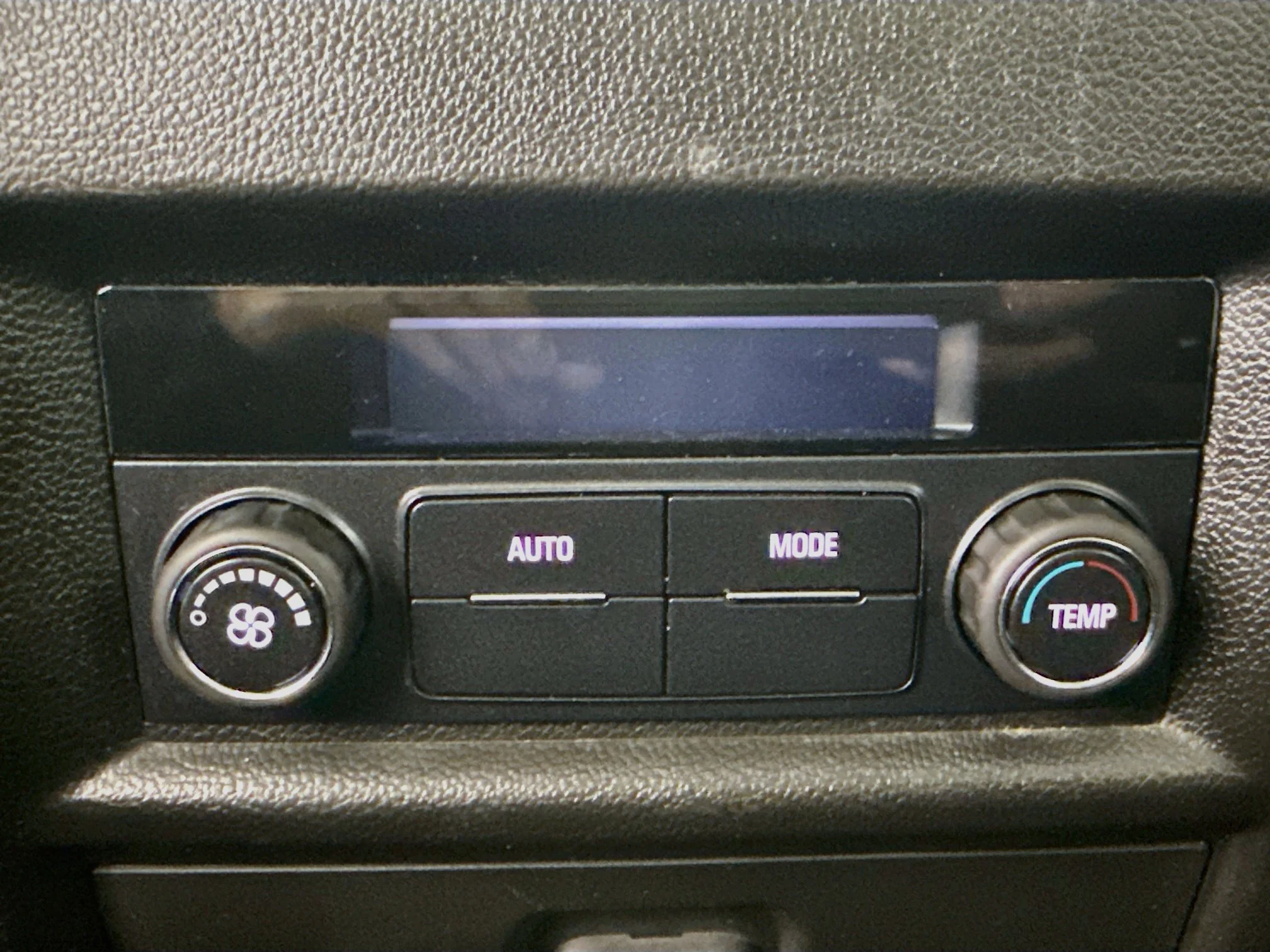 Used 2019 SILVER ICE METALLIC Chevrolet LS image 26