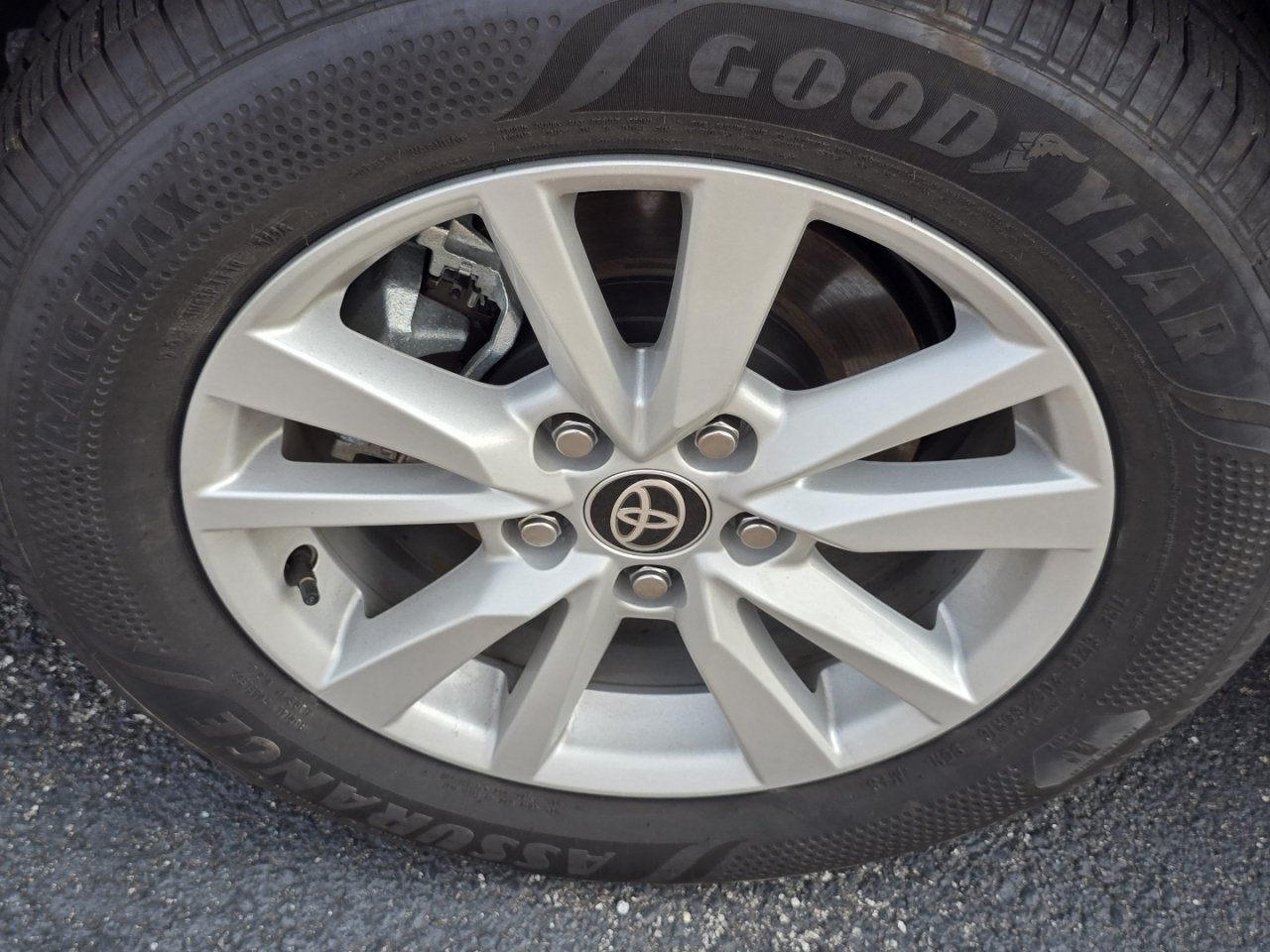 Used 2026  Toyota LE image 9