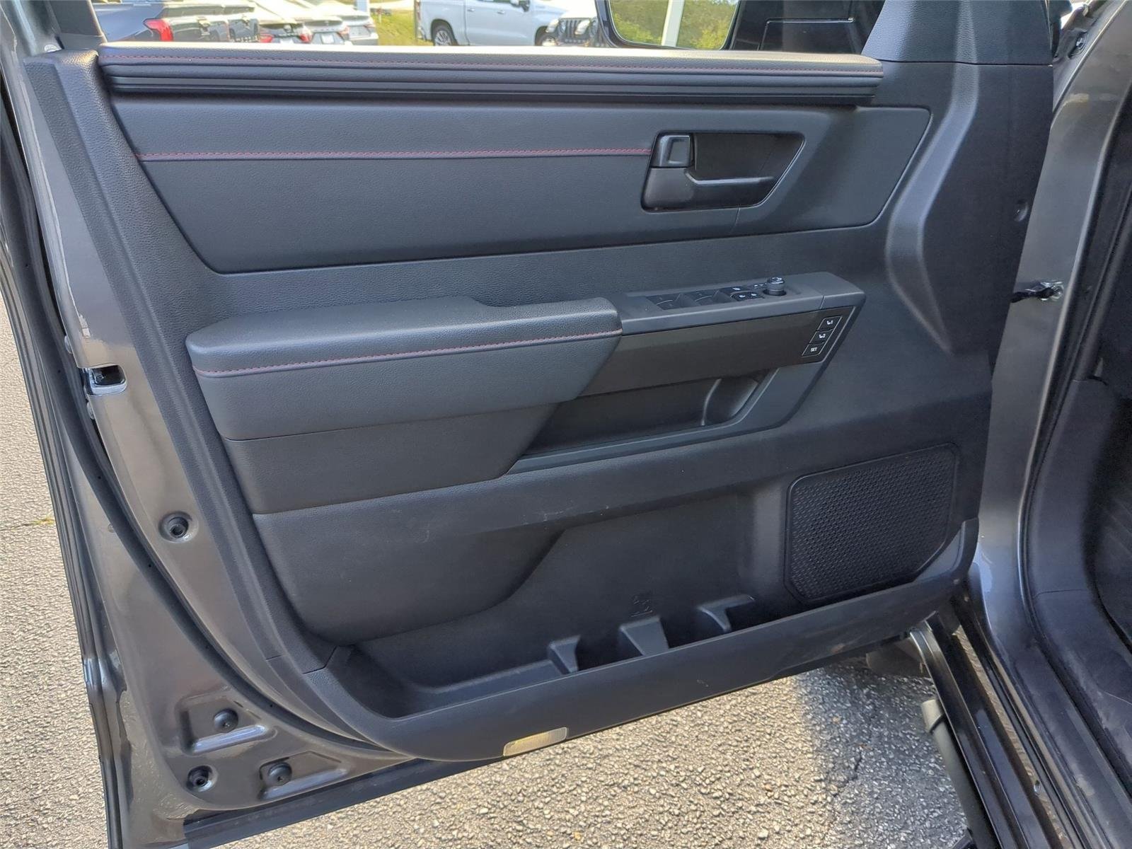 Used 2023  TOYOTA  image 15