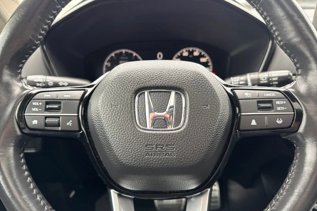 Used 2024 Gray Metallic Honda EX-L image 28