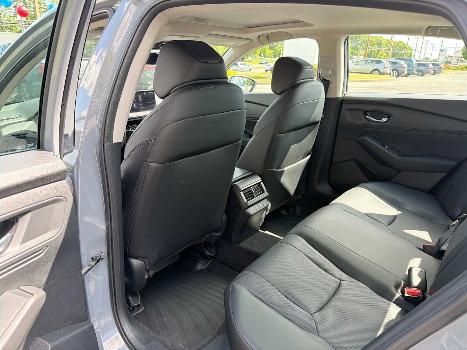 2023 Honda Accord Hybrid EX-L - Photo 12