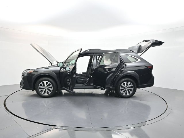 Used 2024 Crystal Black Silica Subaru Premium image 30
